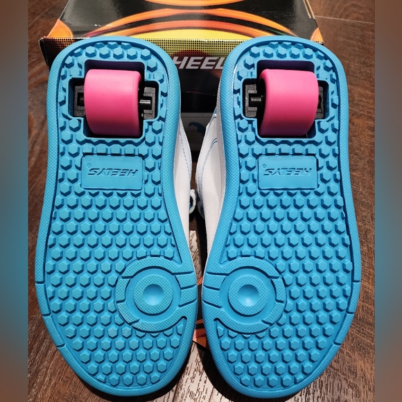 Girls Heelys in Neon and White size 13 - Picture 3 of 3